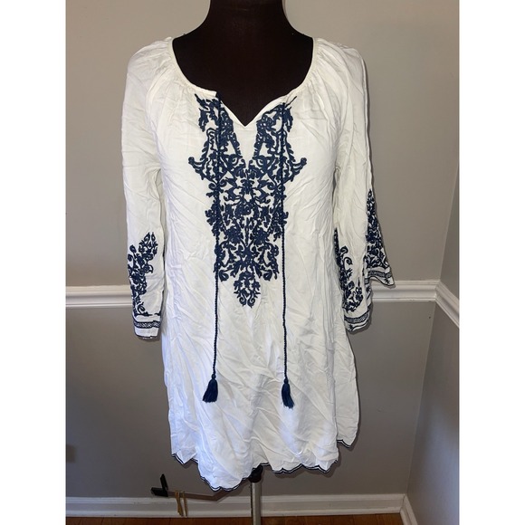 Connection 18 Dresses & Skirts - Chic Connection Boho Embroidered White Navy Dress Womens Sz S